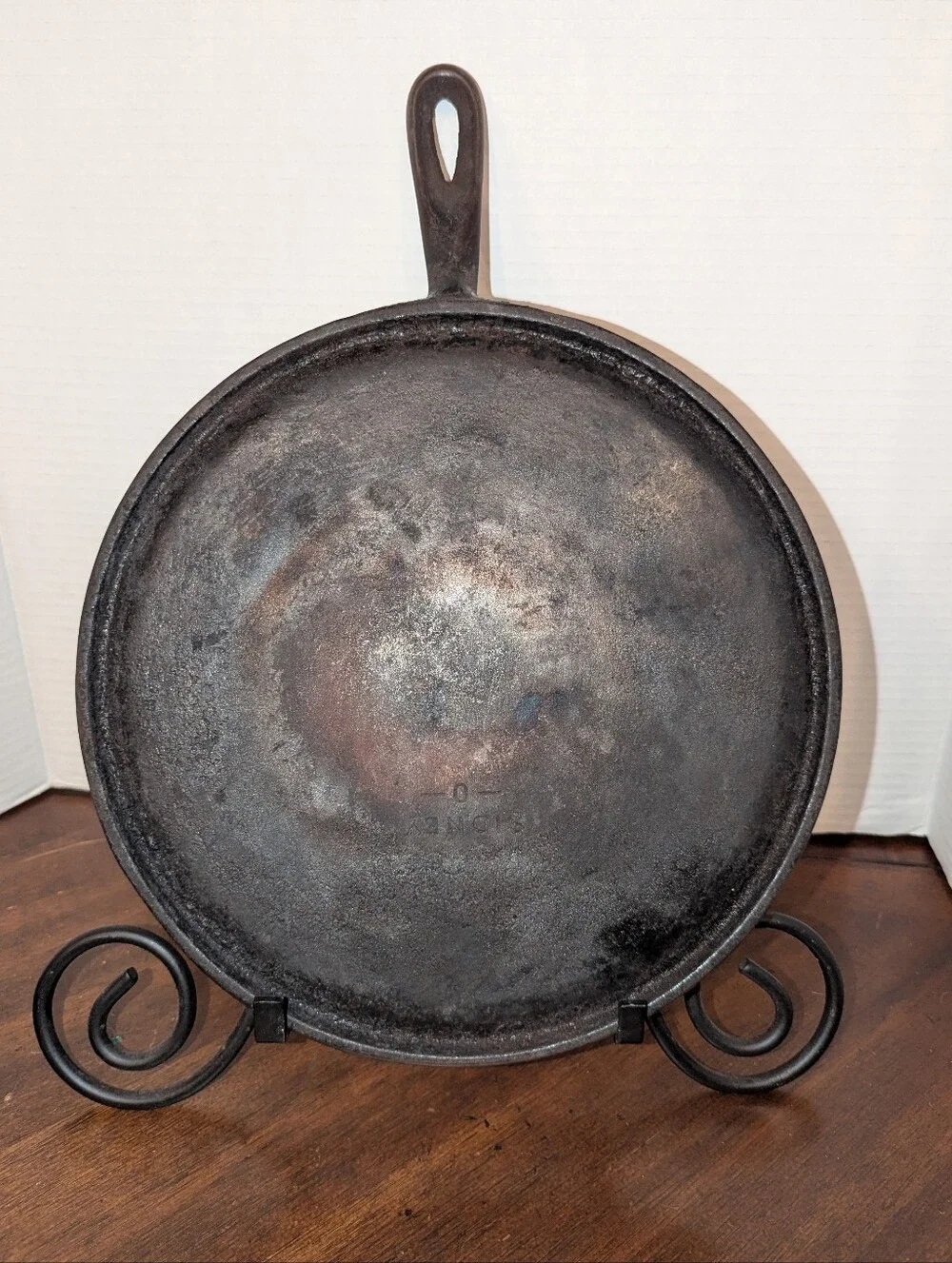 Vintage Wagner Ware Sidney -O- #9 Round Cast Iron Griddle